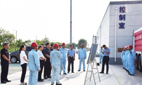 市政府副秘書長(zhǎng)、市應(yīng)急局黨委書記陳登山到俊源石油調(diào)研